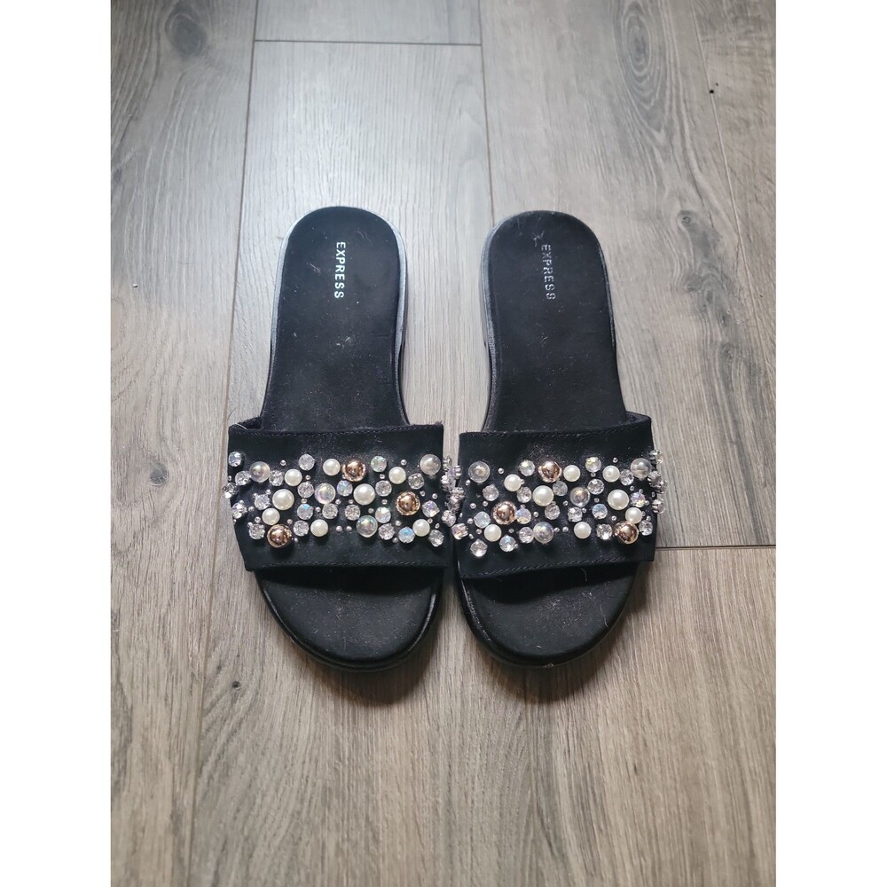 Express Pearl slide sandals size 8